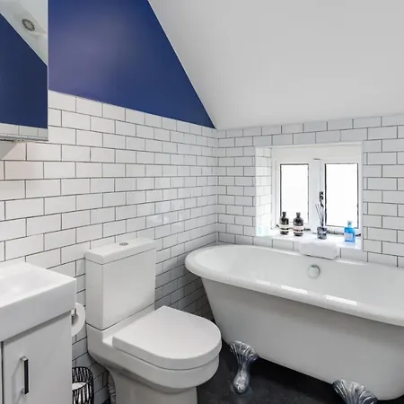 The Scouse House - Air Host & Stay - Quirky 2 Bedroom Liverpool Exterior photo