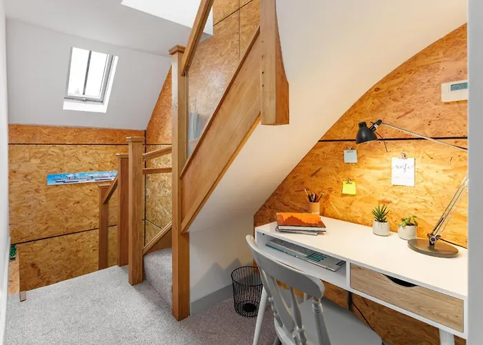 The Scouse House - Air Host & Stay - Quirky 2 Bedroom